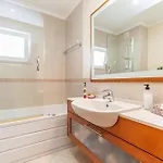 Arielle - Cosy With Pool