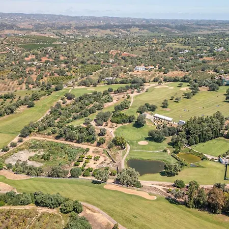 Arielle - Cosy With Pool